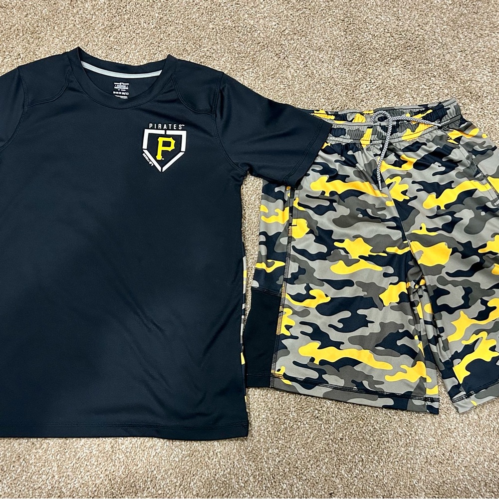 MLB Pirates boys 10-12 shirt/shorts set